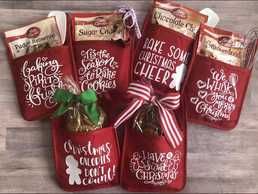 Holiday Christmas Baking Gift Set, Brownies Cookies Oven Mitt Mixer Bundle Pack